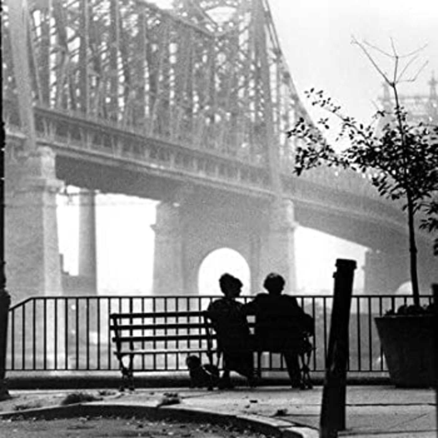 Anochece, que no es poco