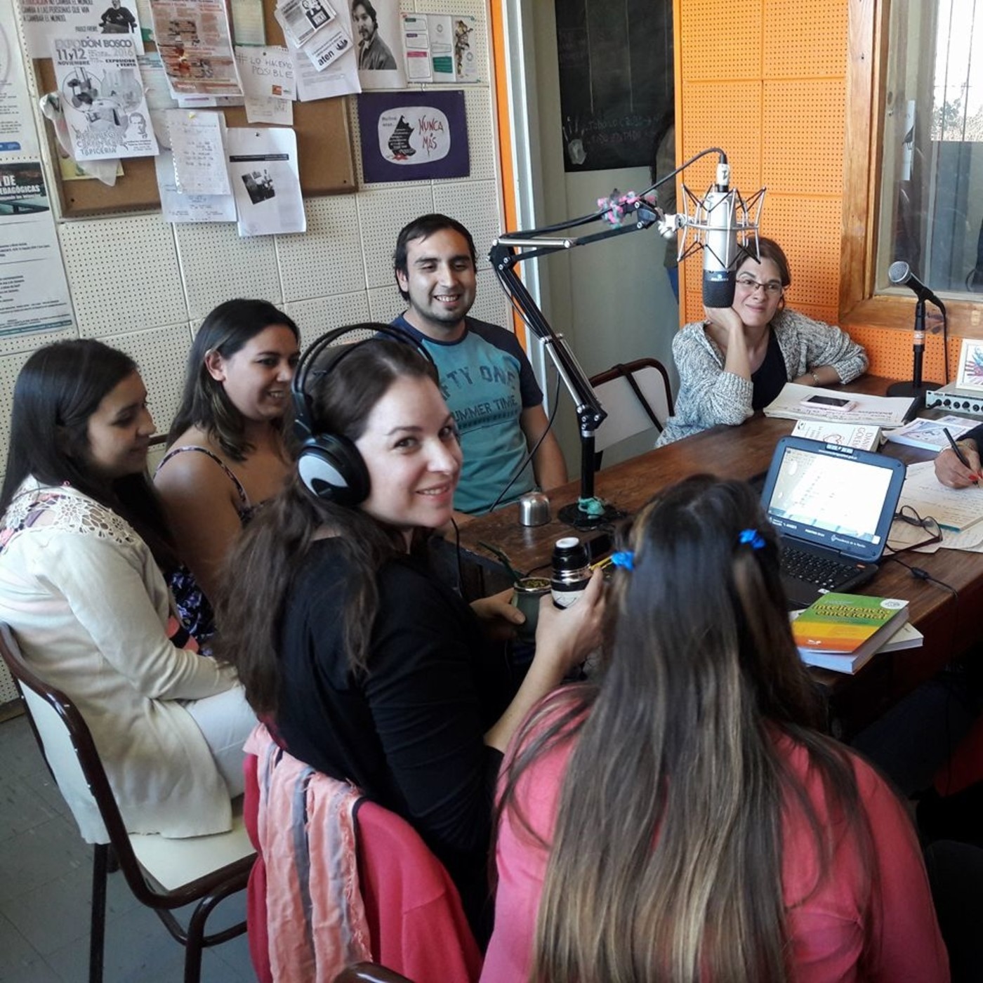 Hablemos De Educación - 1ra Temporada (2016).
