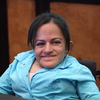 Emily Medina, ex asambleísta con discapacidad física.