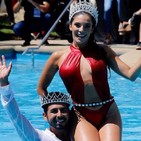 Piscinazo de los reyes. ( Hernán Arcil y Chantal Gayoso (). Festival de Viña del Mar 2019.