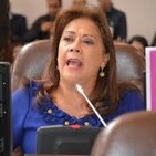 "Miles de quejas presentan ciudadanos por mal servicio en hospitales": Concejala Gloria Stella Díaz (Qhubo Radio)