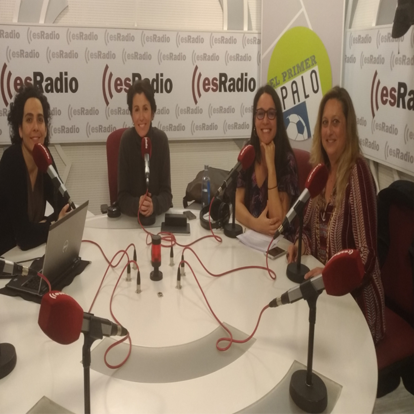 ENTREVISTAS EN RADIO