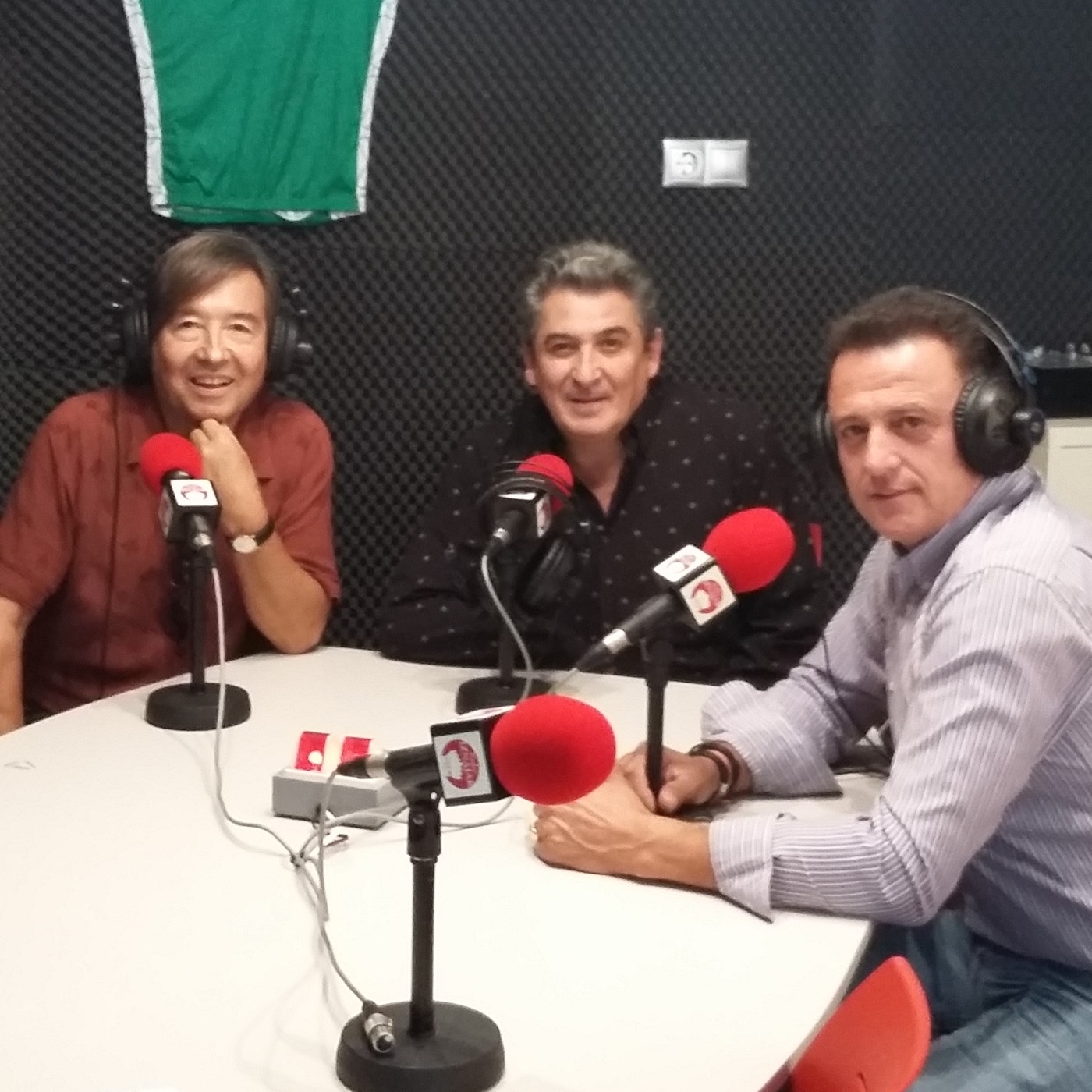 Juan Pérez Luque - Vuelta a España a beneficio de la AECC episode artwork