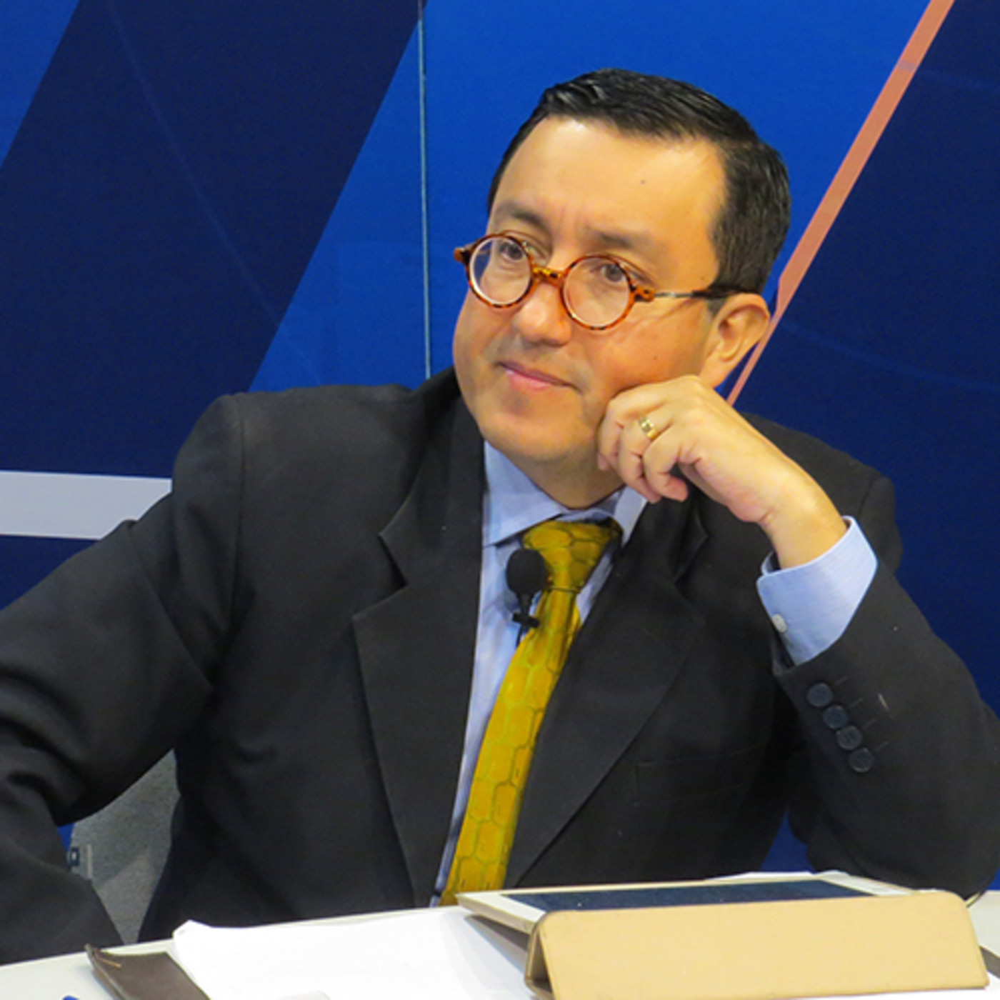 Glatzer Tuesta – Editorial 16 de diciembre de 2021 episode artwork