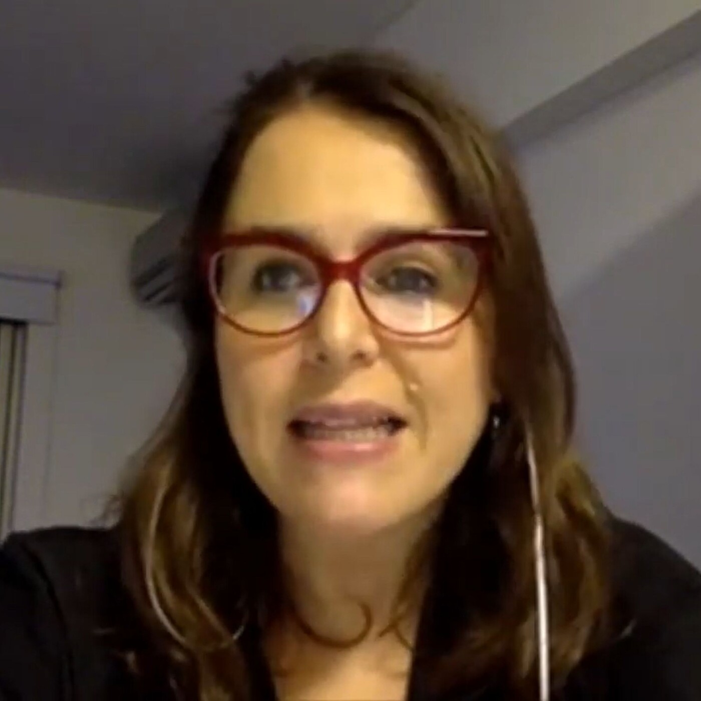 Entrevista con la comediante Malena Guinzburg en "Voces y memorias"