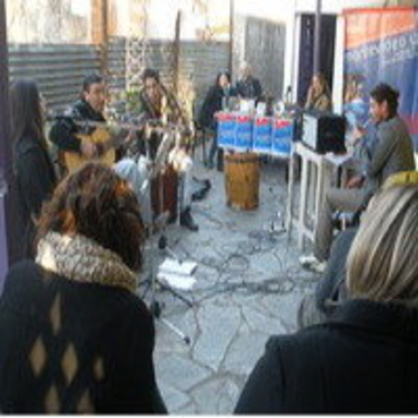 Montevideo y 11-Nº 300-Bloque 2-El programa de radio de la Escuela de Arte de Berisso episode artwork