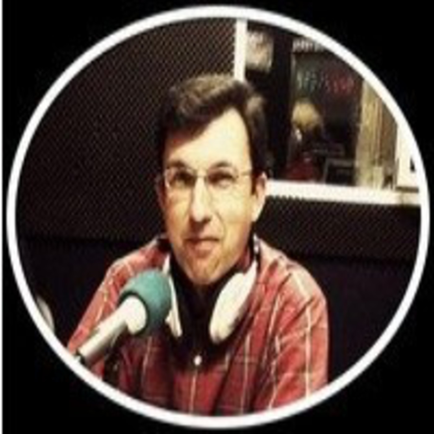 Resúmenes del Programa de Radio pOR fIN eS vIERNES