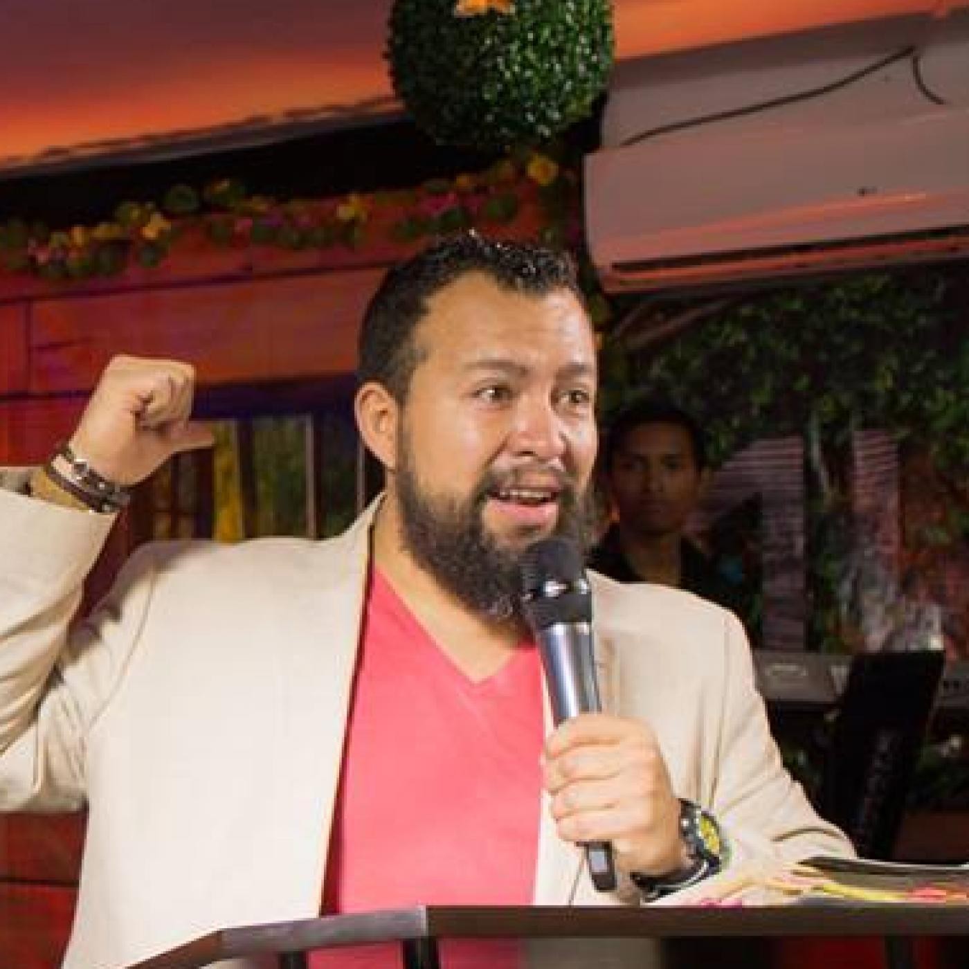 POR ÉL Y EN ÉL PARTE 2; Pastor: Erick GarcÍa del 10 de abril 2016 episode artwork