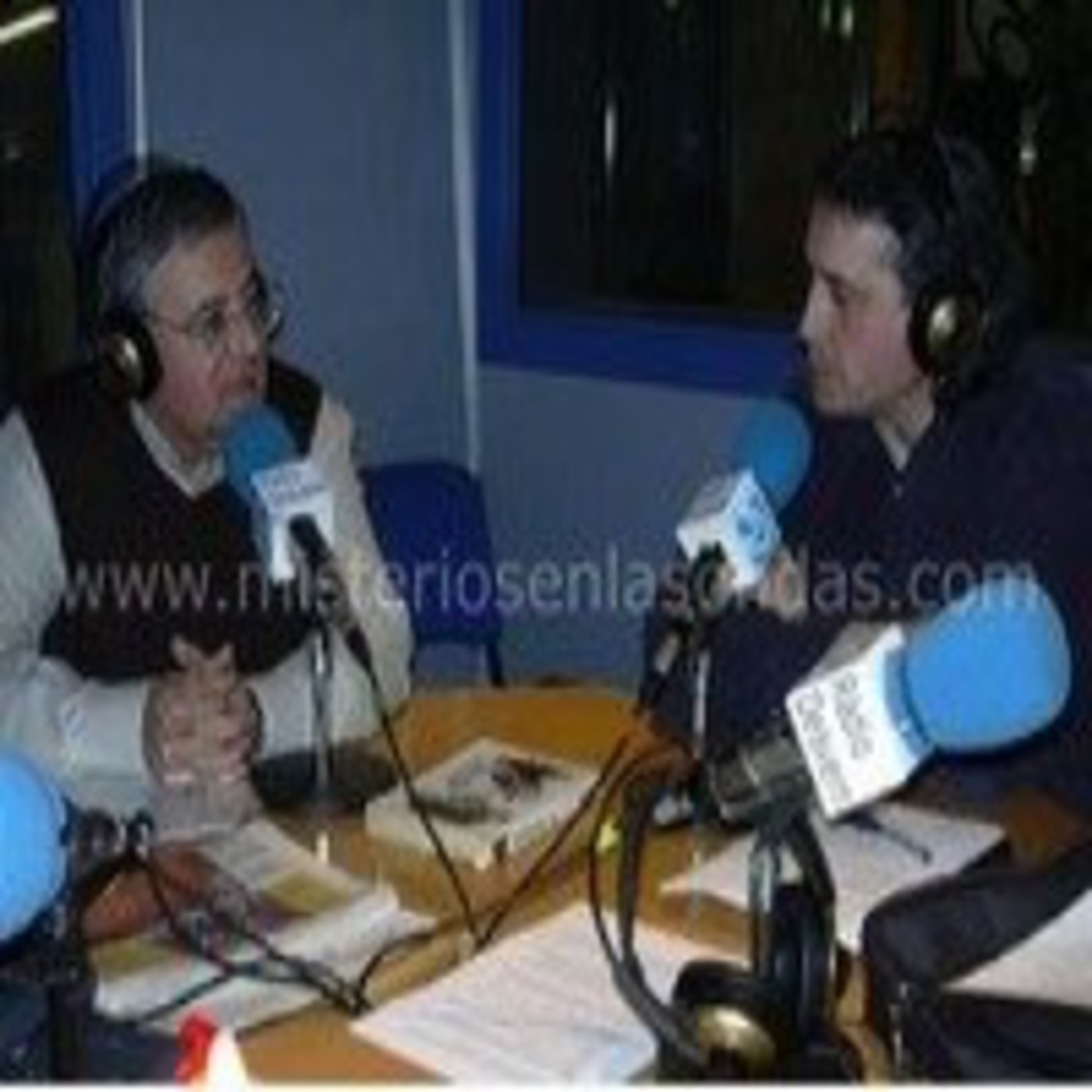 MISTERIOS EN LAS ONDAS