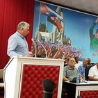Las dos tareas claves en Cuba son la defensa y la economía
