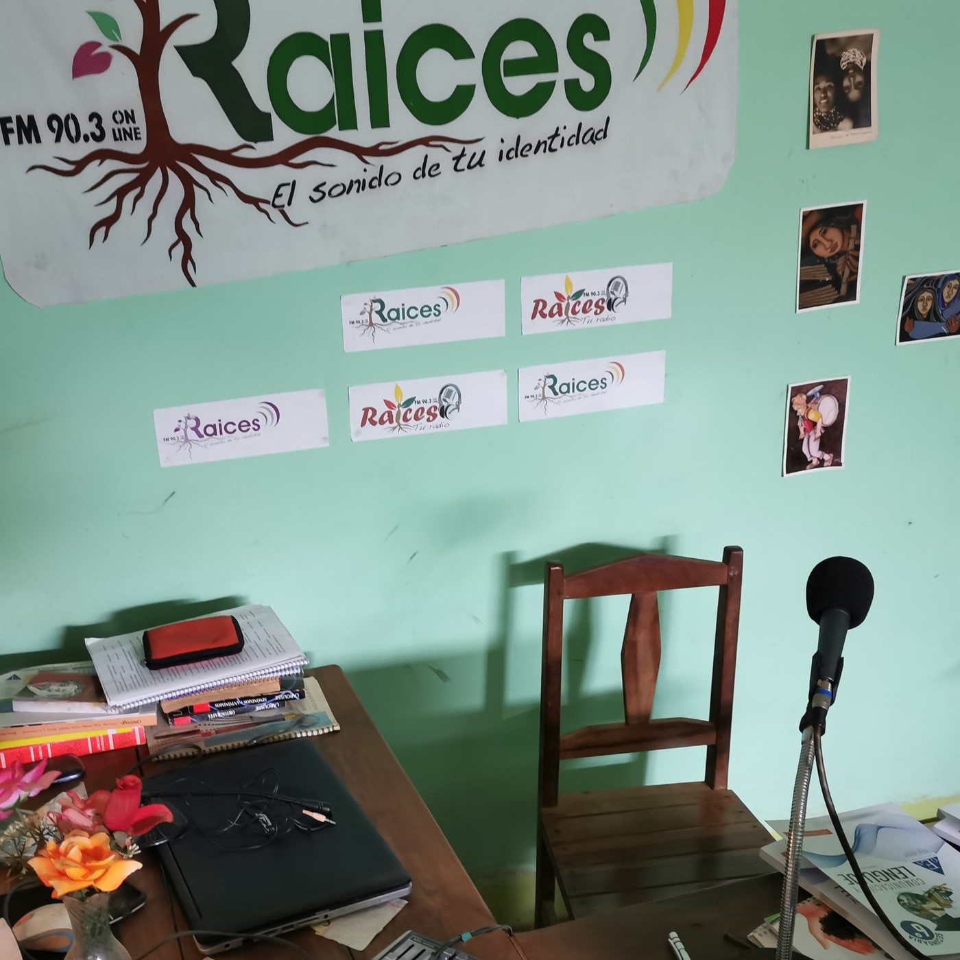 COMUNICACIÓN EN CASA POR RADIO RAÍCES