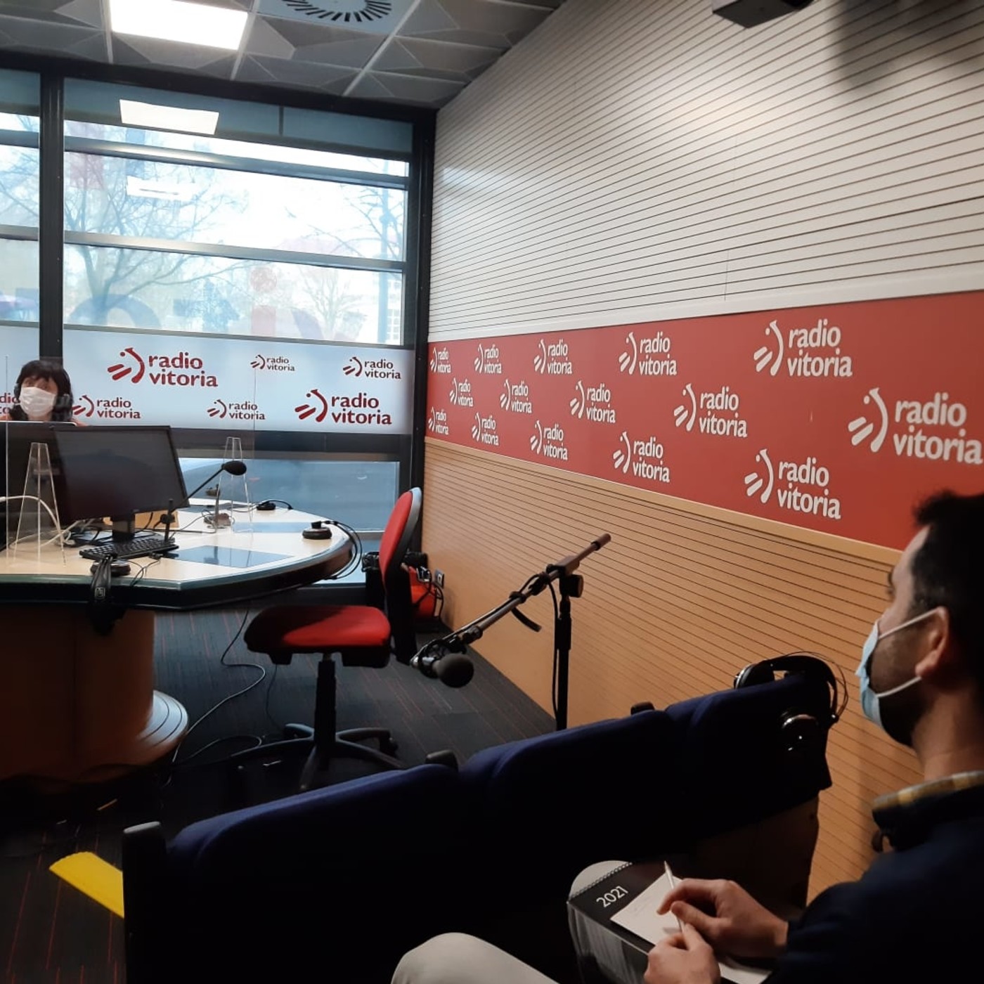 Entrevistas en radios-Irratiak