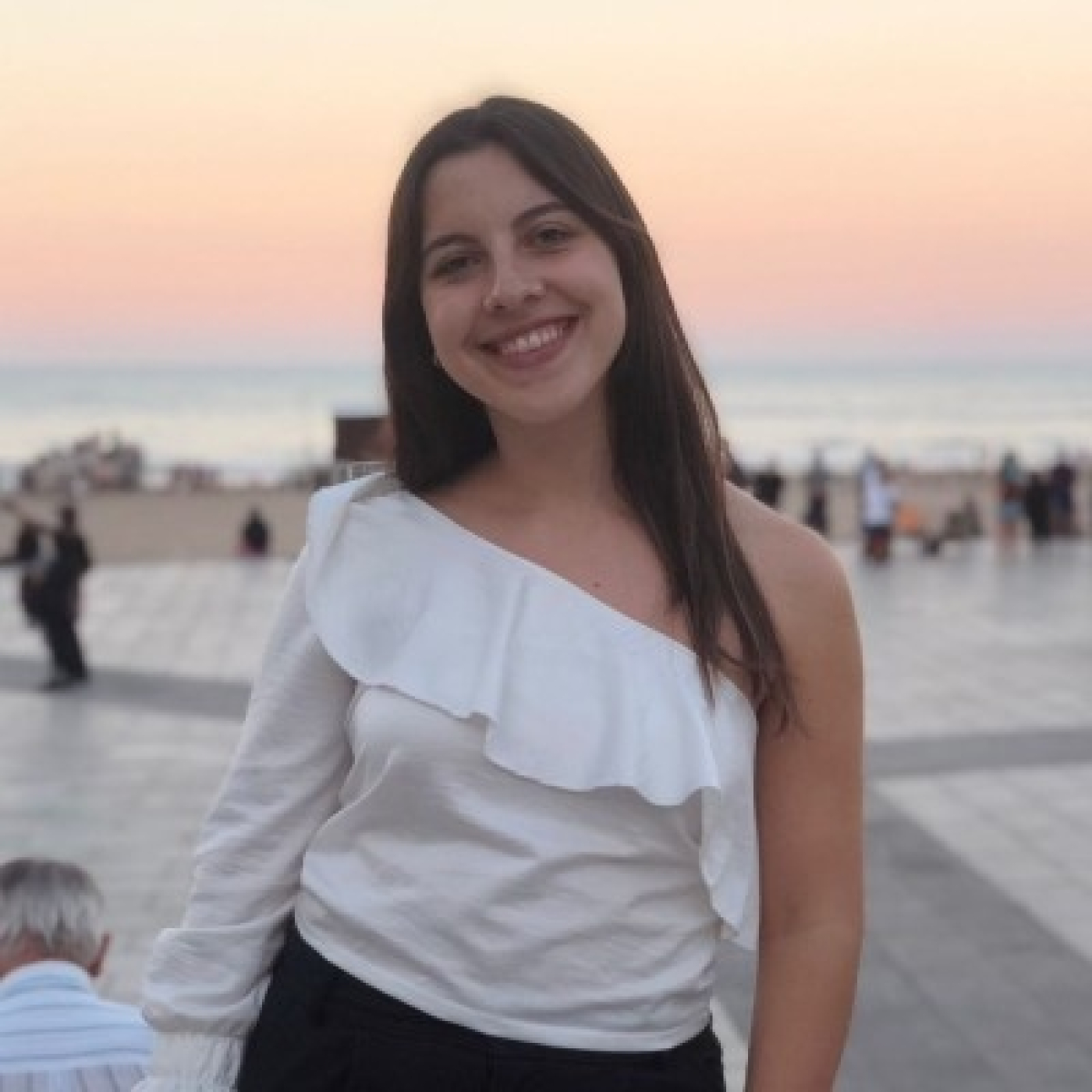 María Sol Alzú @SolAlzu (Analista de datos del Observatorio de Argentinos por la Educación @ArgxEdu ) En Foco