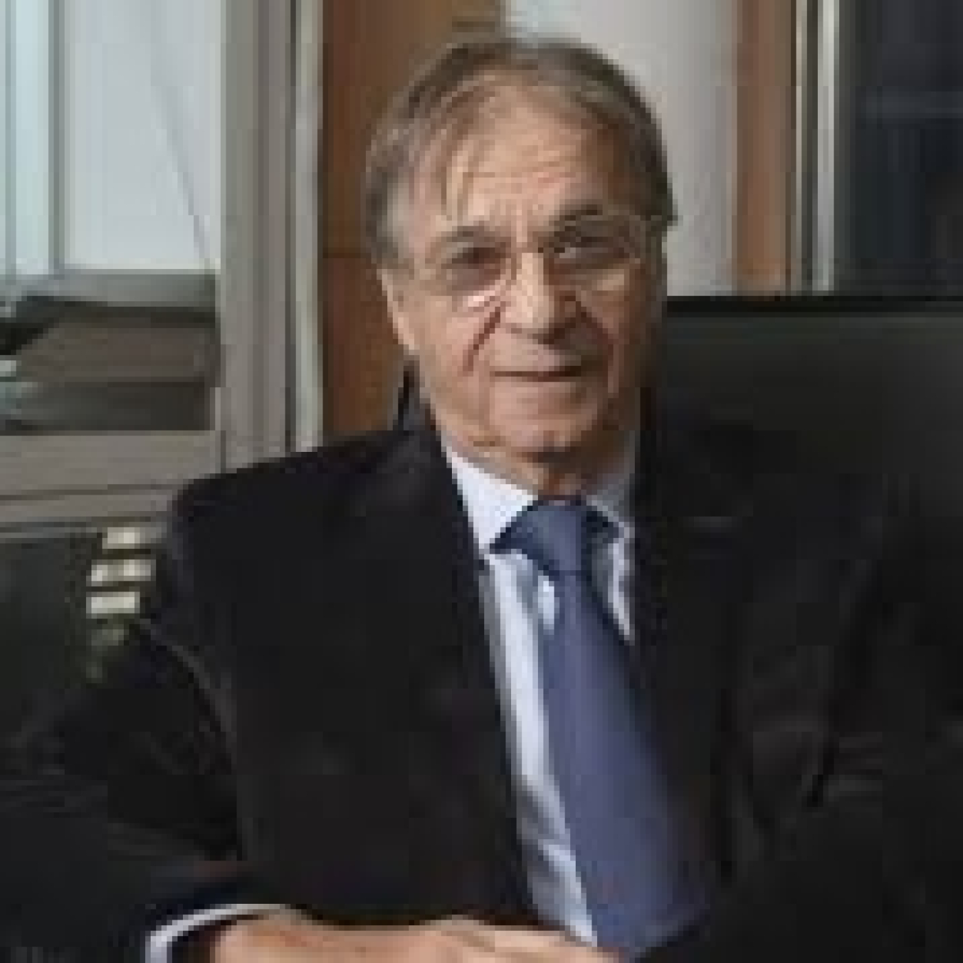 Estudio 2 - FM 105.9