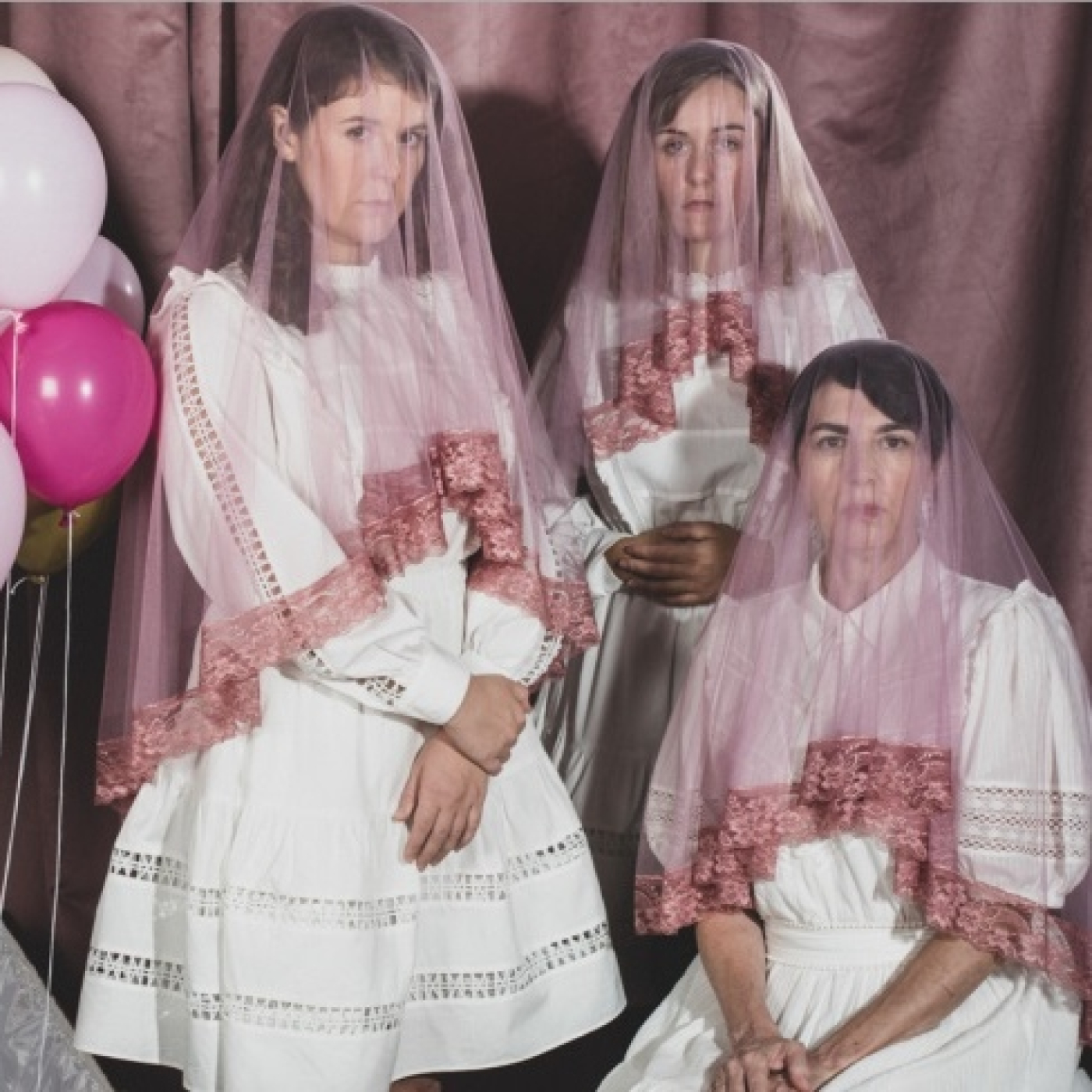 Parlem amb la creadora i actriu Laura Daza, de Produit per H.I.I.T. 'Fantàstic Funeral Festiu' al Teatre Tantarantana