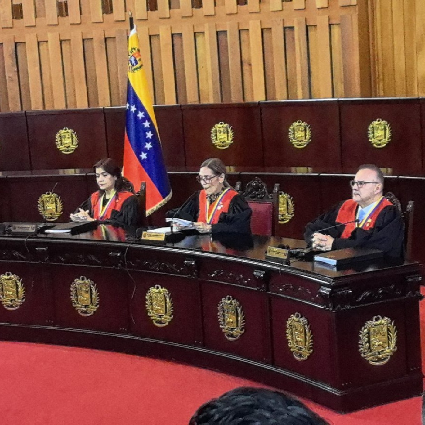 ¿A quién creerle en Venezuela en estos tiempos de bulos y de golpes? episode artwork