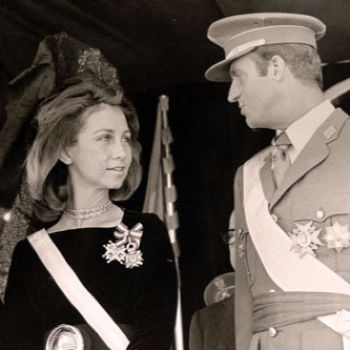Episodio 98. Del silencio a las urnas: la transición española (1975–1982) episode artwork