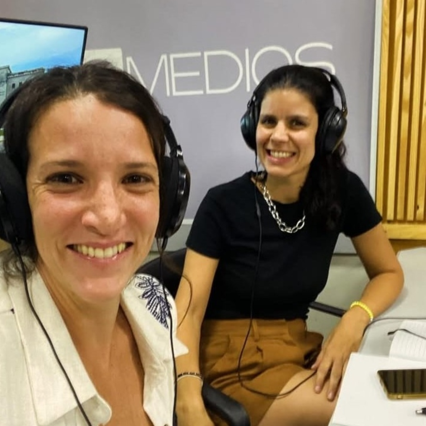 MUJERES TODO TERRENO con Andrea Glikman y Belèn Fernàndez 28-8-2026 episode artwork