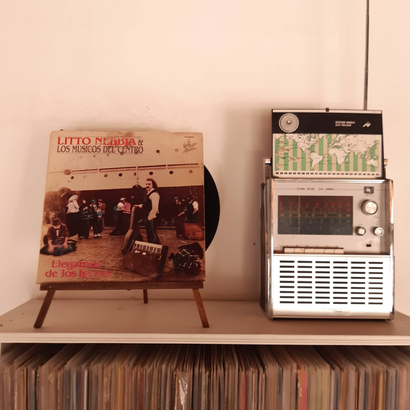Los discos se escuchan enteros