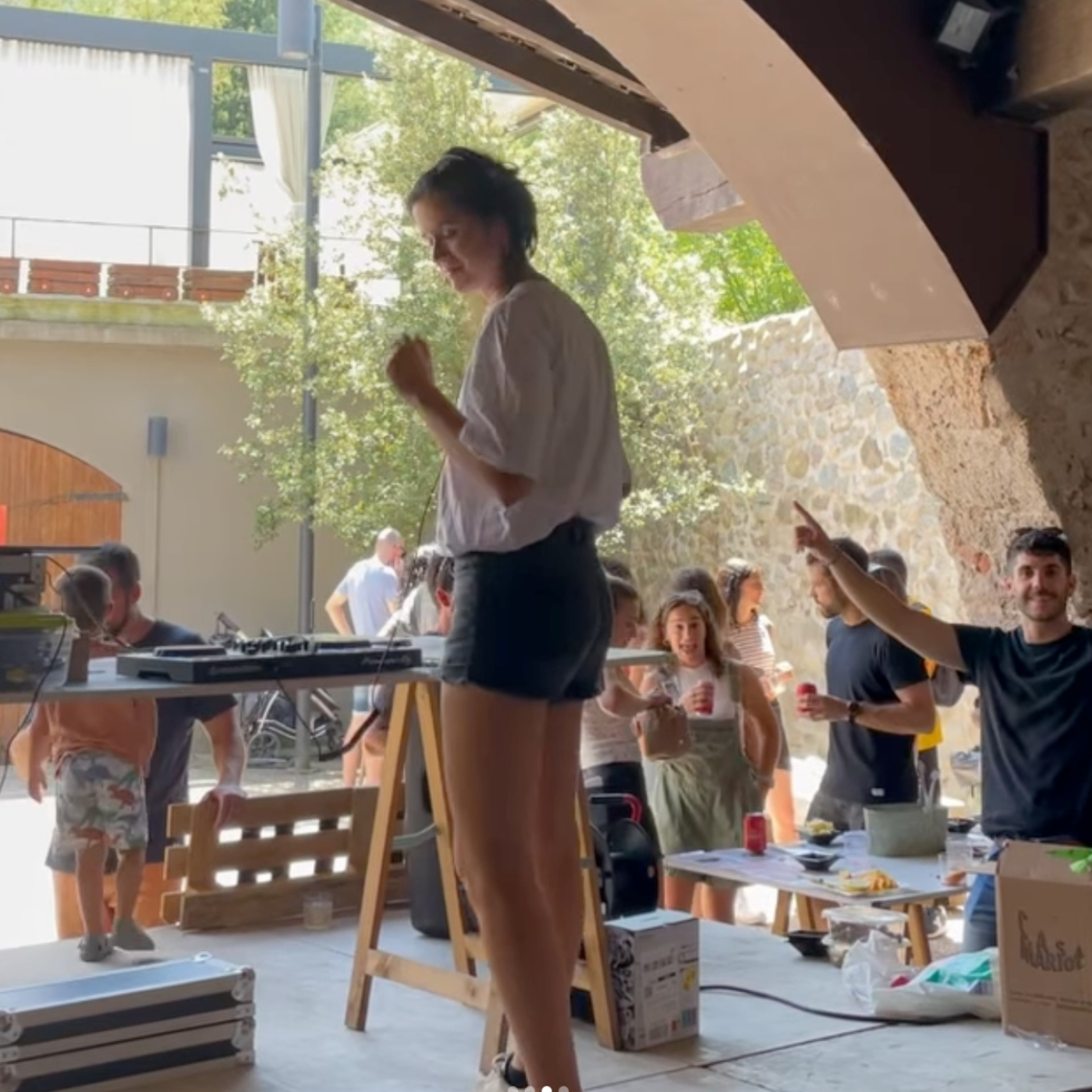Coneixem a Dj Bema, que tocarà al vermut rural episode artwork