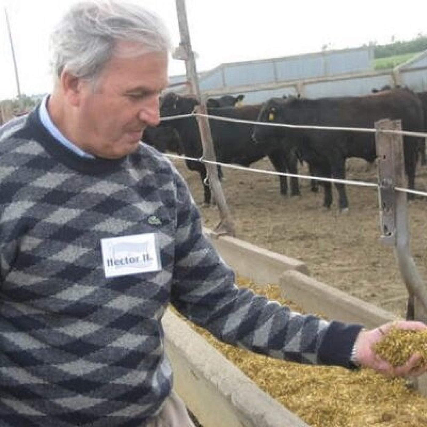 Héctor Huergo @hhdospierre (Editor del Suplemento Clarin Rural) Te Cuento