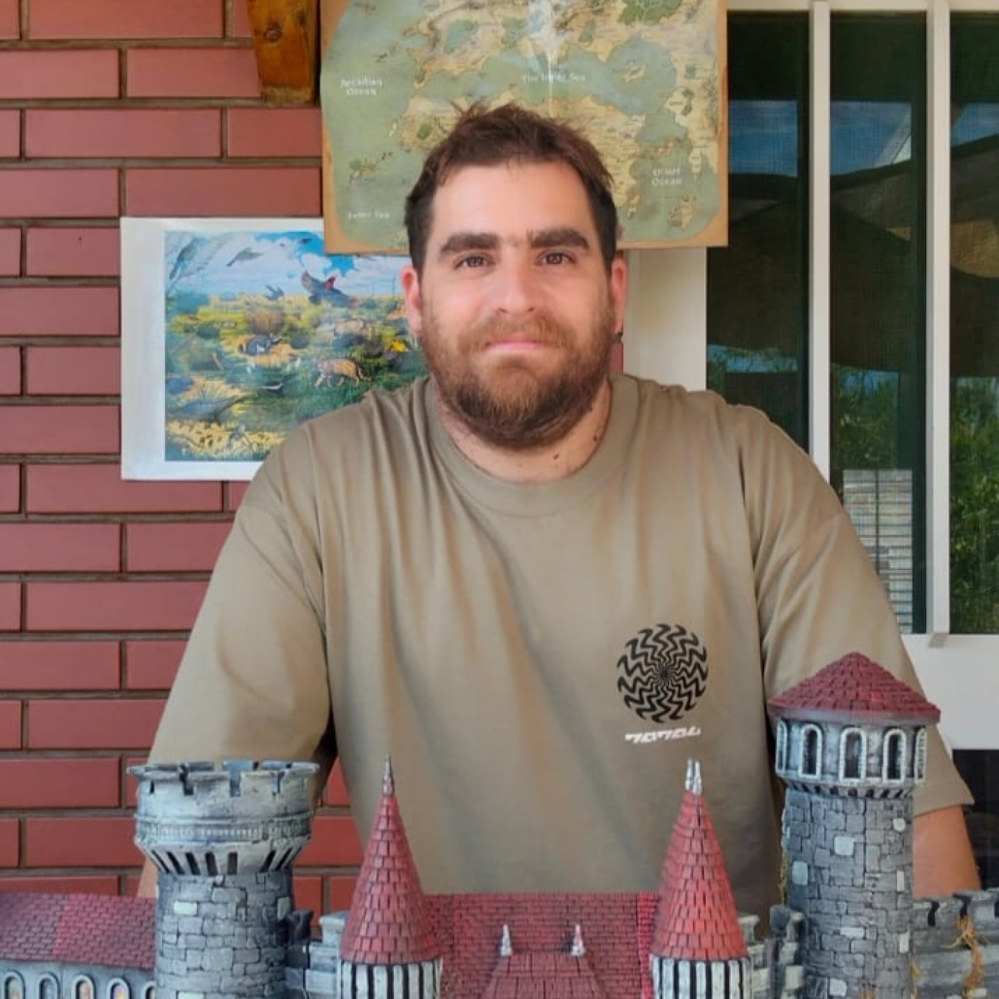 #Diálogos en EntreAmigos Lautaro Castro - Director de juegos en red episode artwork