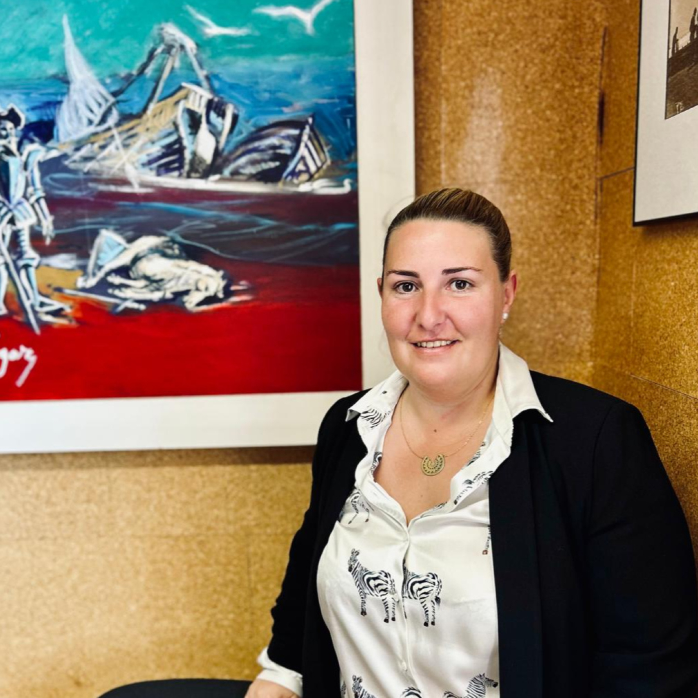 Vanessa San Emeterio, concejala de Deportes, Servicios, Empresas y Mercados  del Ayuntamiento de Santoña 14/05/2024 - La Vida por Delante - Podcast en  iVoox