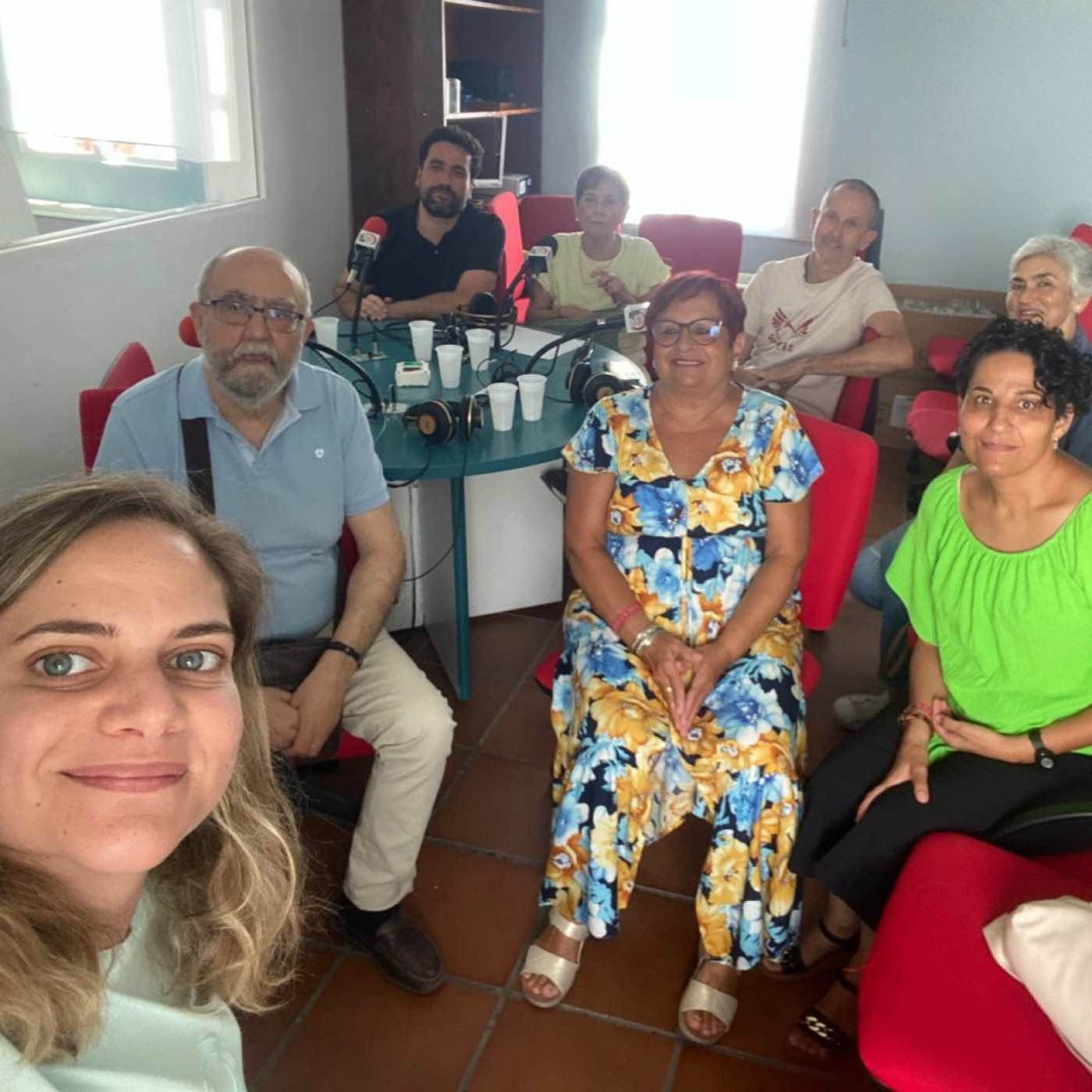 Radio Estrella 107.2 FM)