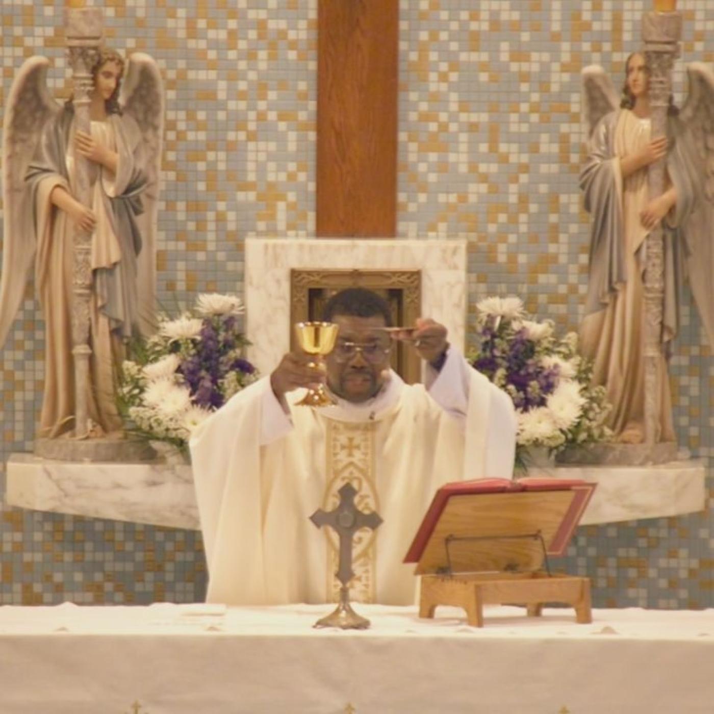 Santa Misa de Hoy | San Bernardo, Abad y Doctor de la Iglesia (20-08-2026) | Pbro. Daniel Gnangba, FM episode artwork