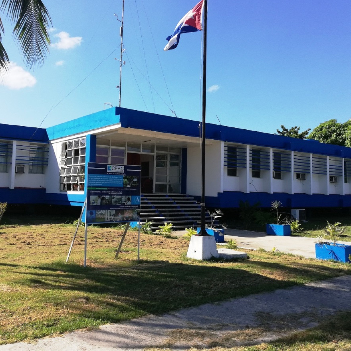 Centro de Estudios Ambientales de Cienfuegos institución insigne