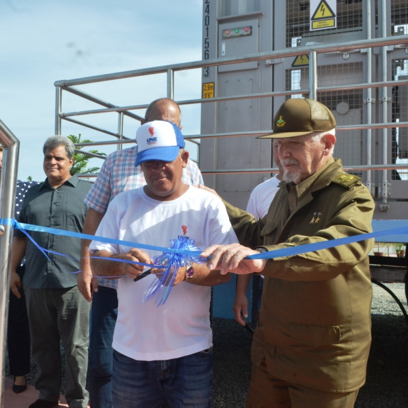 Inauguró el Comandante de la Revolución Ramiro Valdés Parque Solar Fotovoltaico en Mal Tiempo