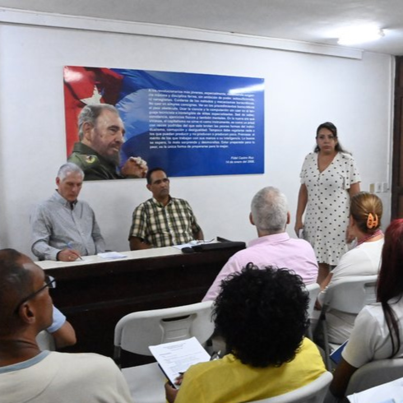 Intercambia Presidente Díaz-Canel con dirigentes del municipio Playa episode artwork