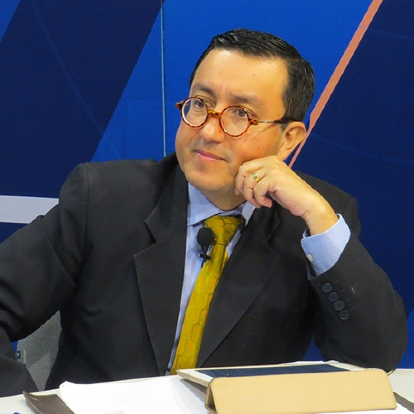 Glatzer Tuesta – Editorial 02 de diciembre de 2022 episode artwork