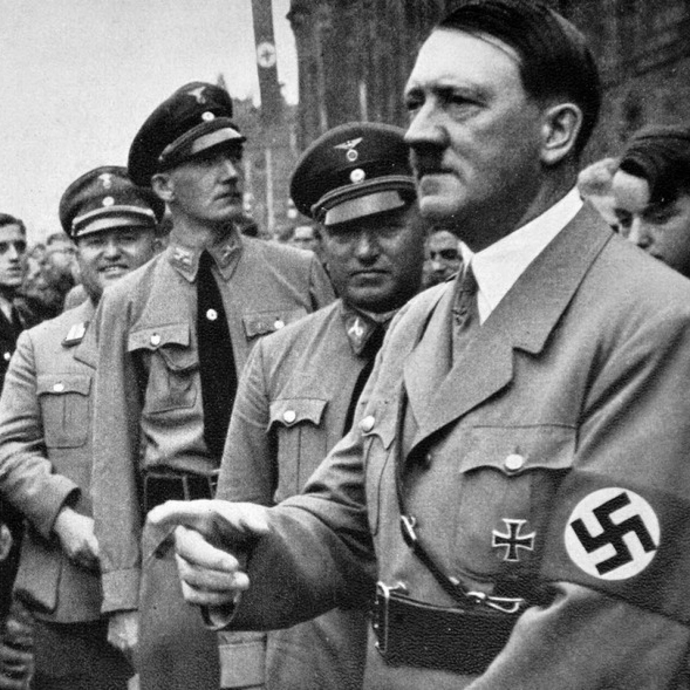 El Ascenso de los Nazis (T2): : 3- El Frente Interno #historia #IIGM #documental #podcast episode artwork