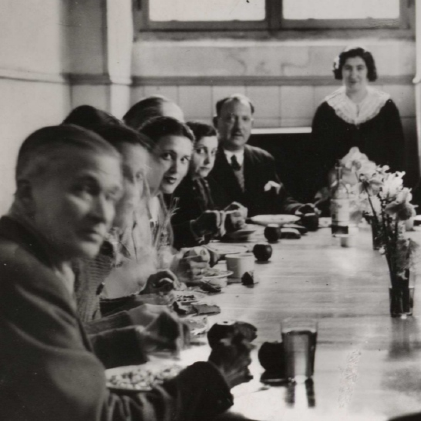 El asalto a la embajada de Turquía durante la Guerra Civil - Guerra en Madrid - Podcast on iVoox