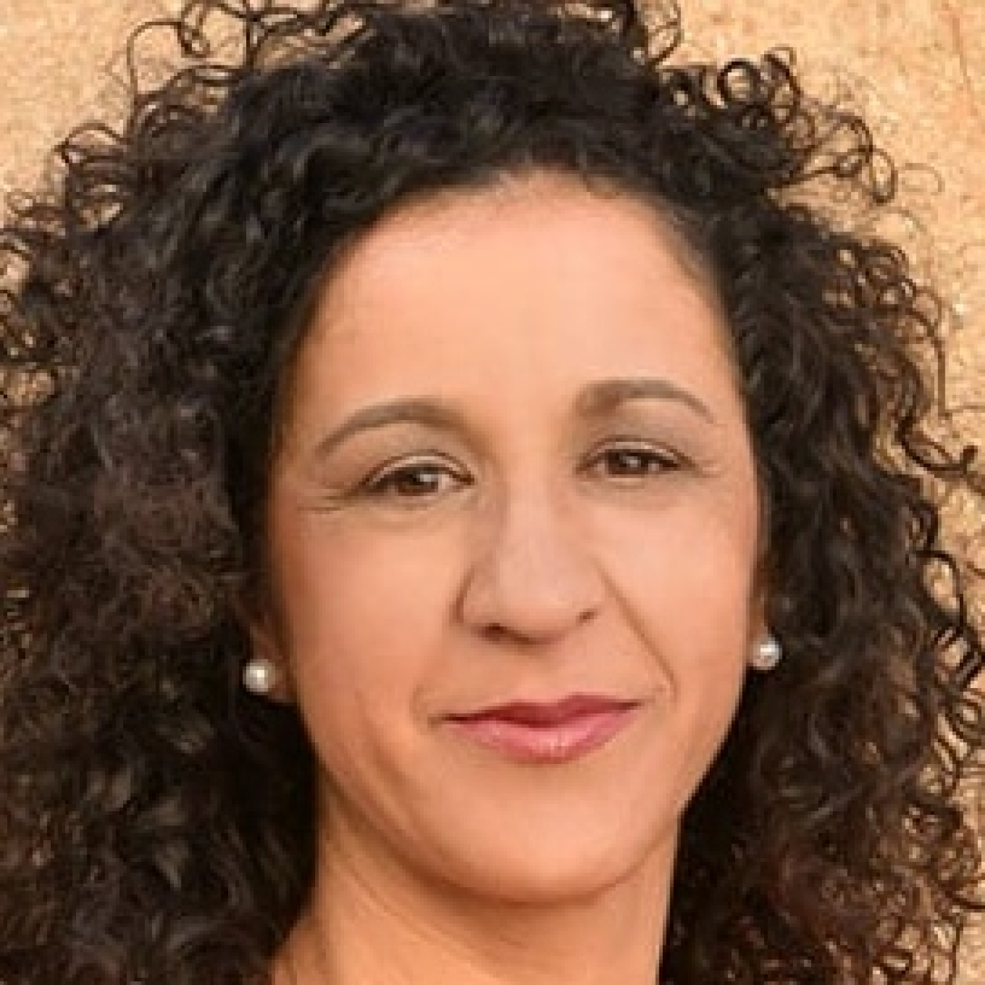 Entrevista amb la regidora d'Educació, davant el tancament del CEFIRE d'Elda. episode artwork