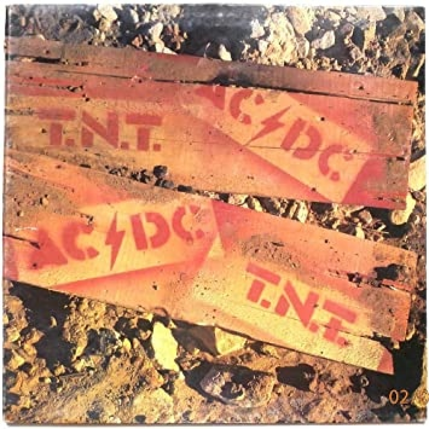 ACDC- T.N.T. 1975 episode artwork