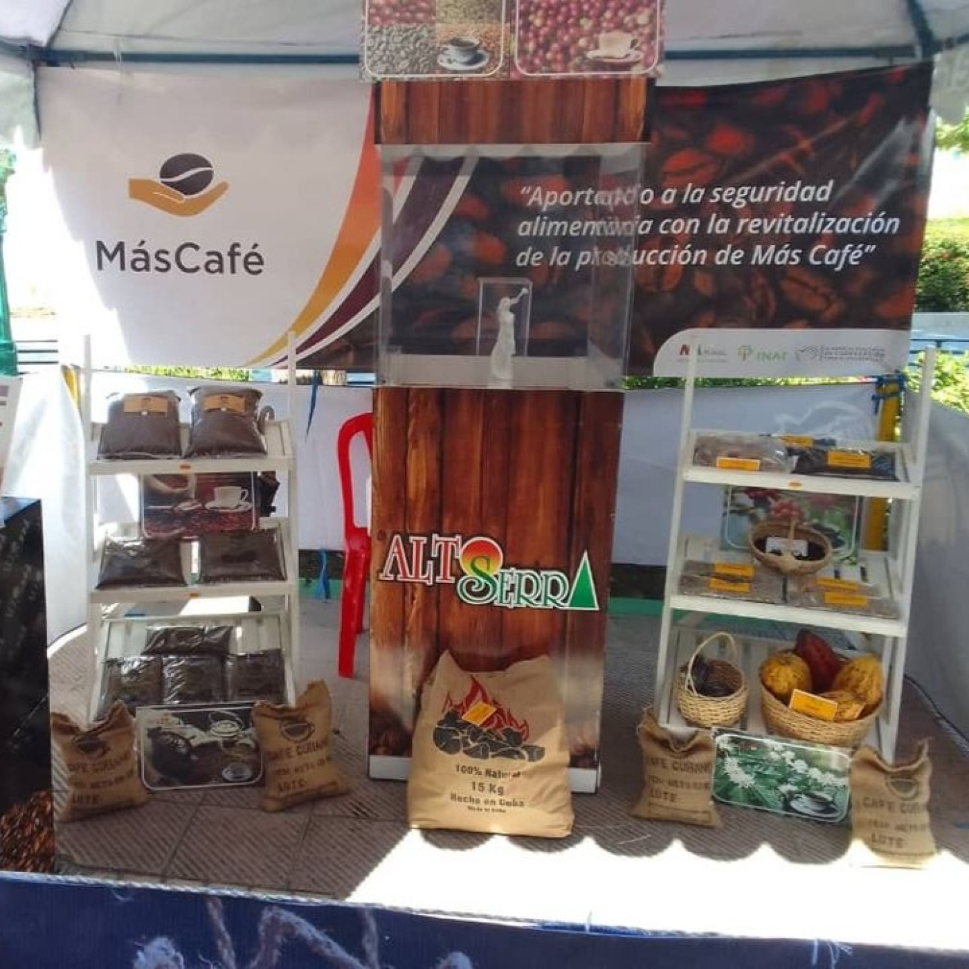 Feria de negocios en Guantánamo en el marco del Festival Chocolate con Café episode artwork