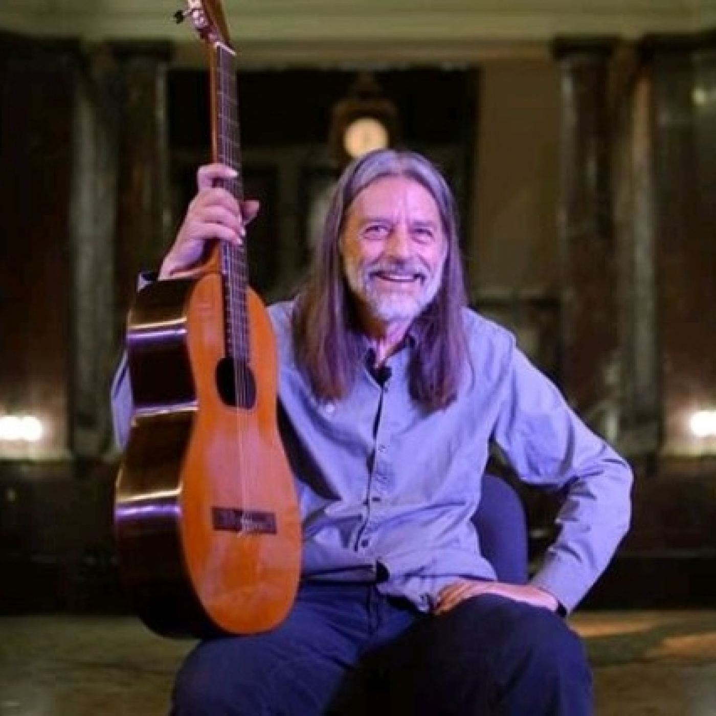 Víctor Rodríguez en Dr. Smooth episode artwork