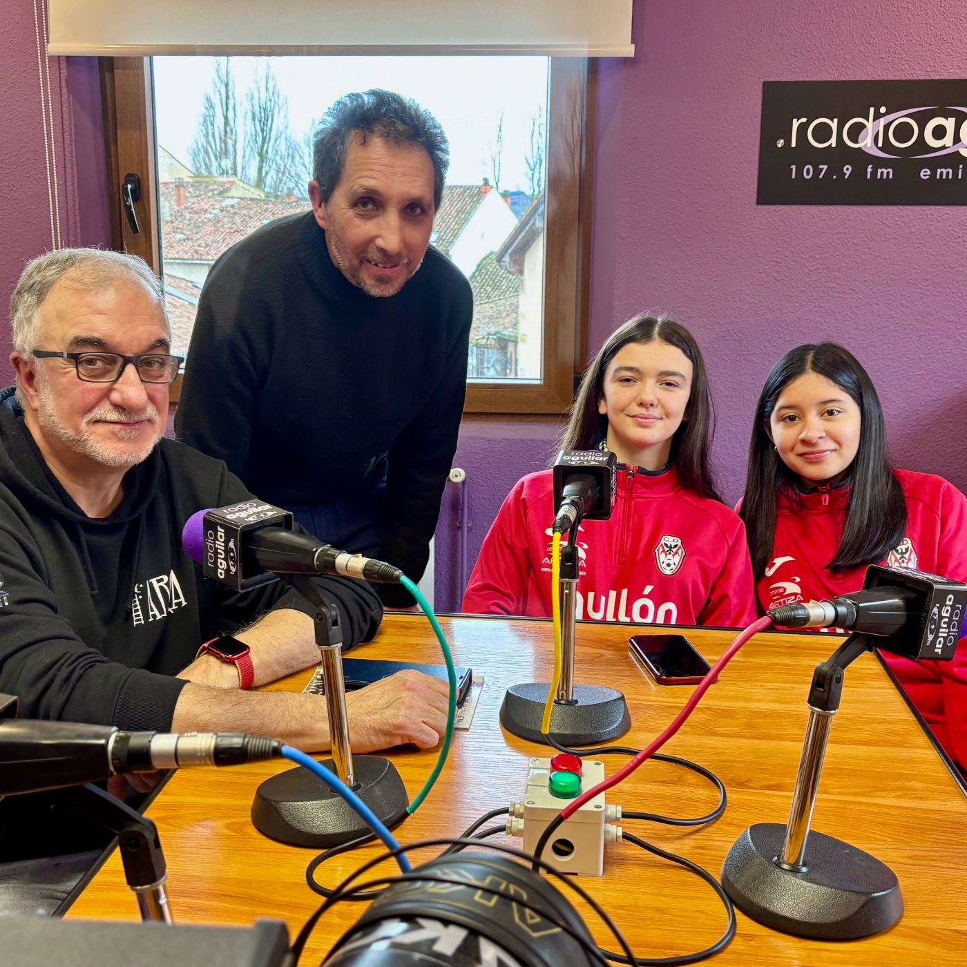El equipo de fútbol femenino del C.D. Atlético Aguilar abrirá el Carnaval de la Galleta episode artwork