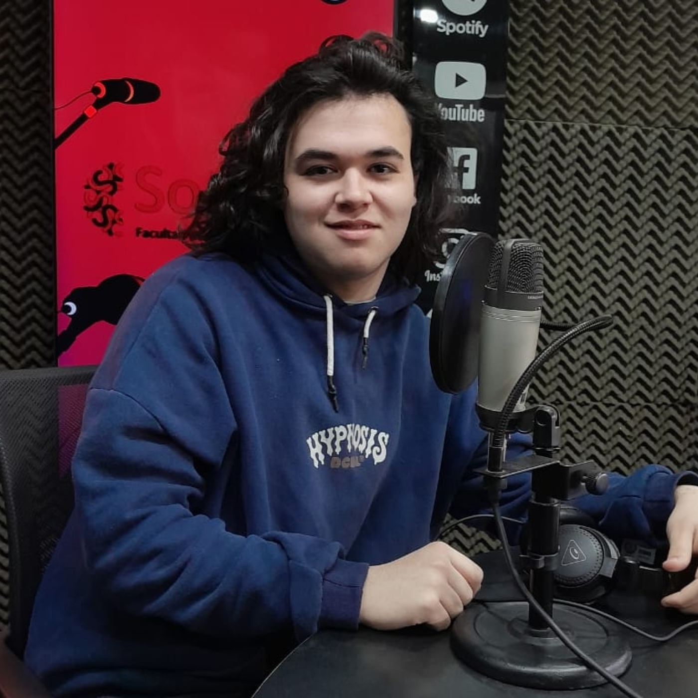 El Colectivo | Valentin Castro | 04-09-2025 episode artwork