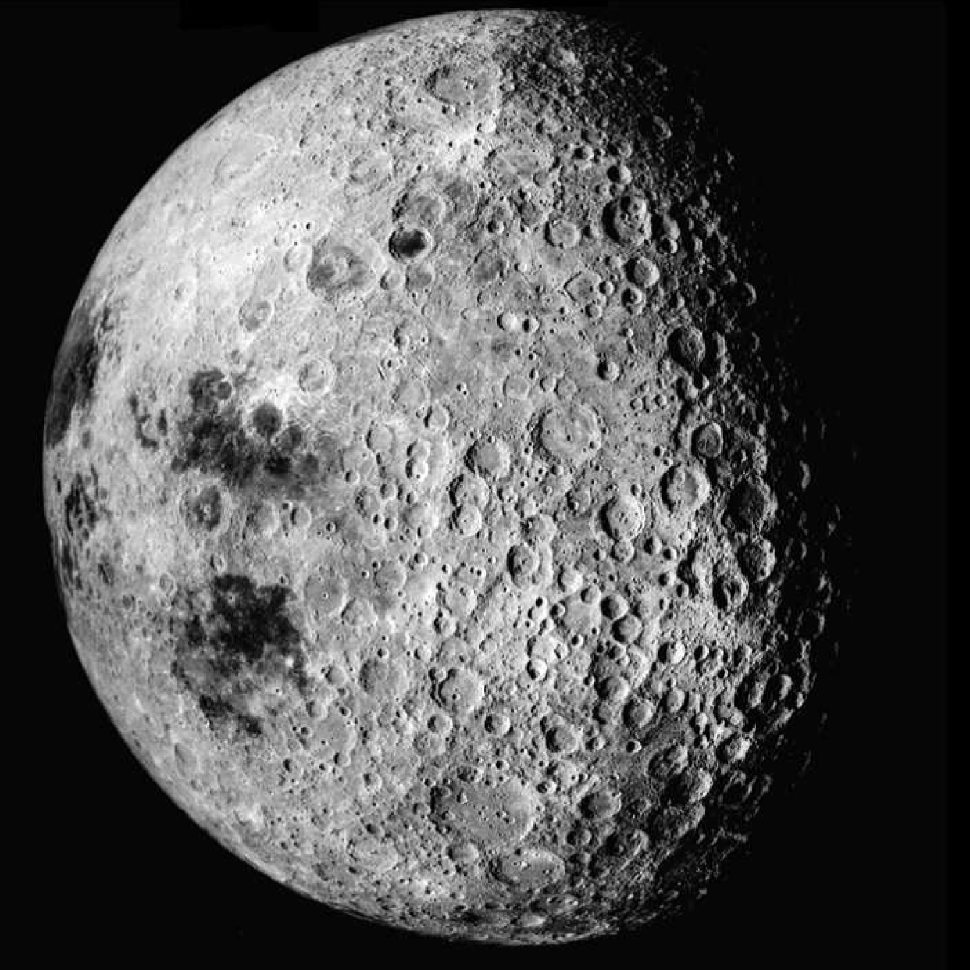 1054 - La Cara Oculta de la Luna