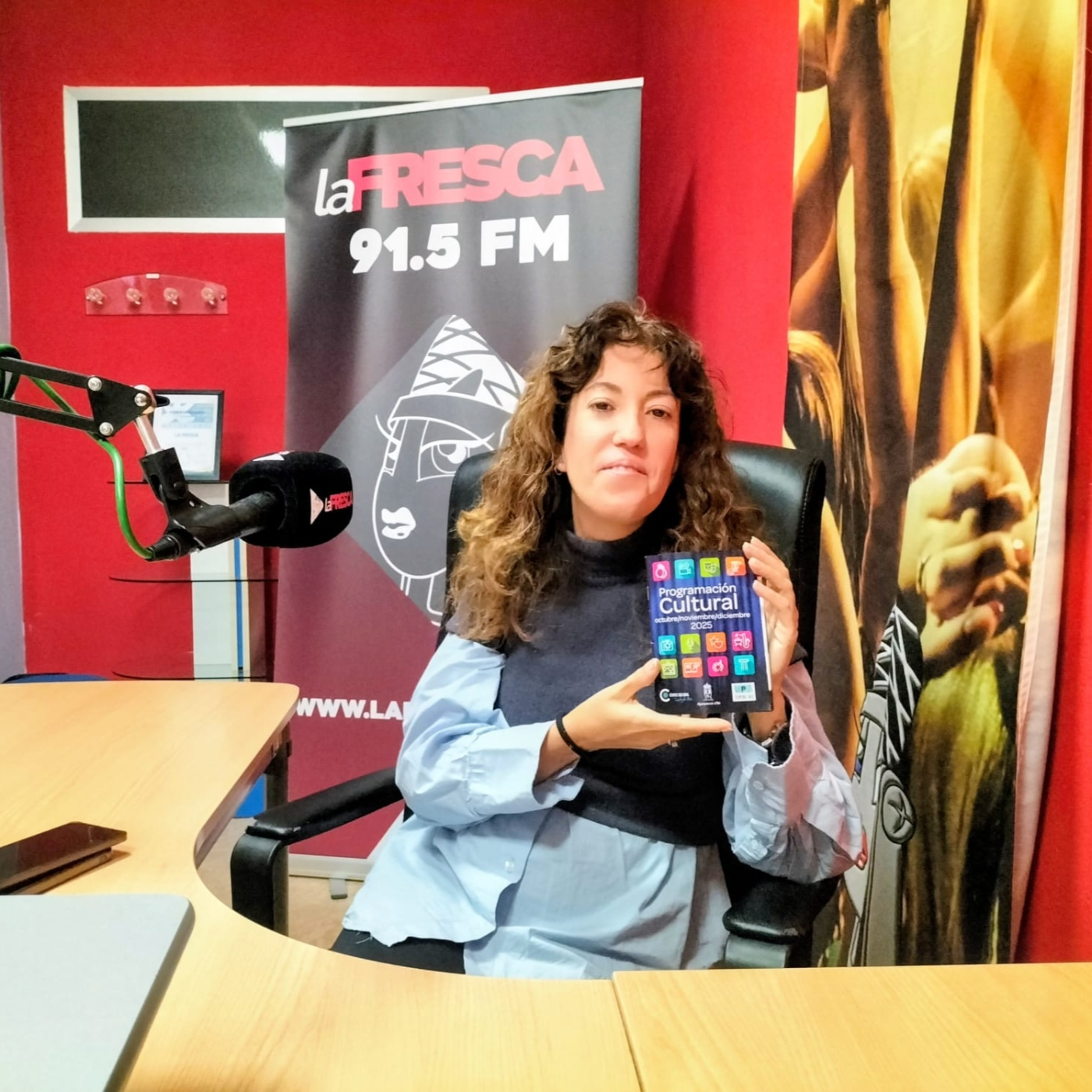 Lara Ayala presenta las novedades culturales y las mejoras en zonas caninas de Ibi episode artwork