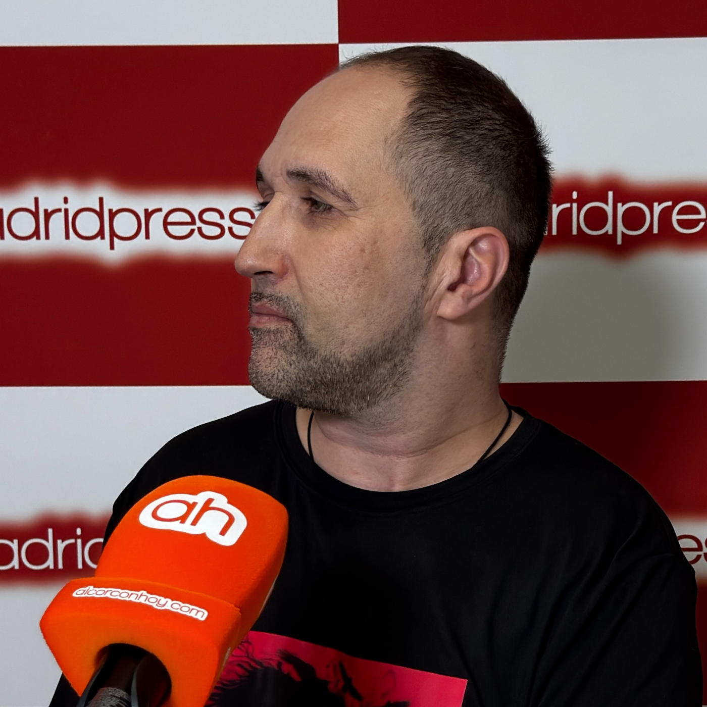 Luis Manuel Nieto, escritor de Alcorcón: “El terror juega con el miedo del lector, le mantiene en vilo” episode artwork