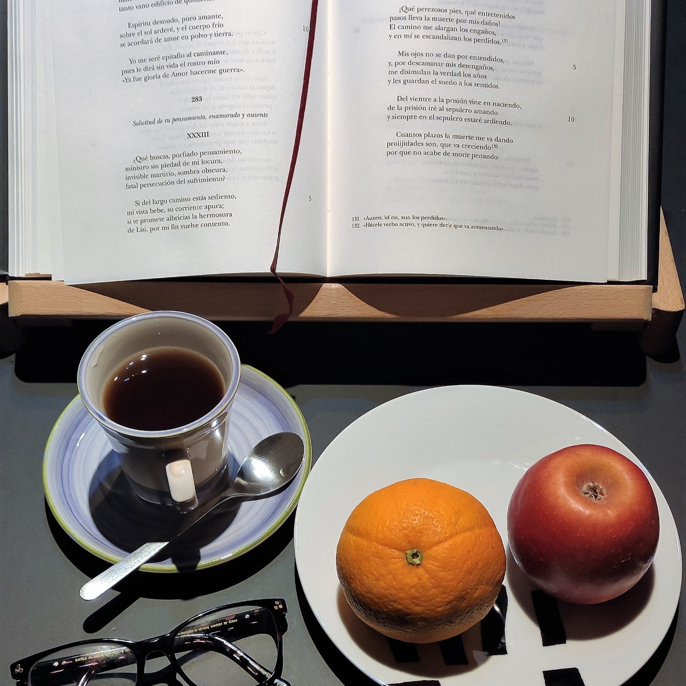 DESAYUNO CON POEMAS