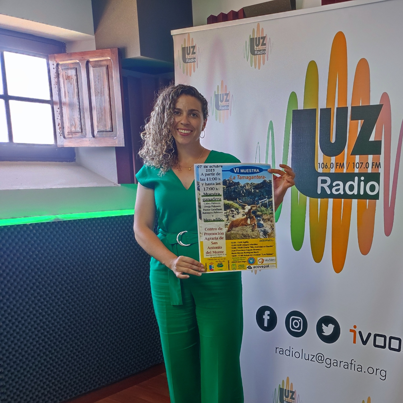 \'El café de las doce\' - Radio Luz