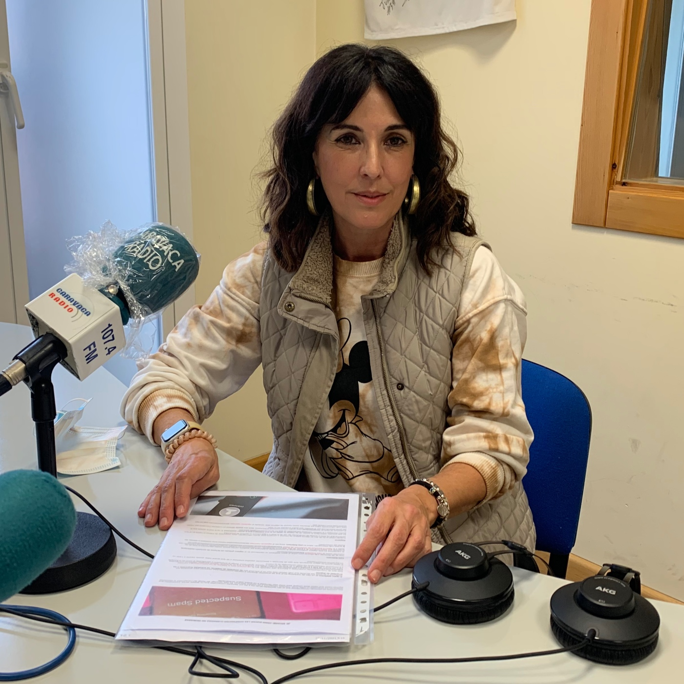 CARAVACA RADIO- Desde la OMIC, Lola Sánchez nos habla de las compras navideñas episode artwork