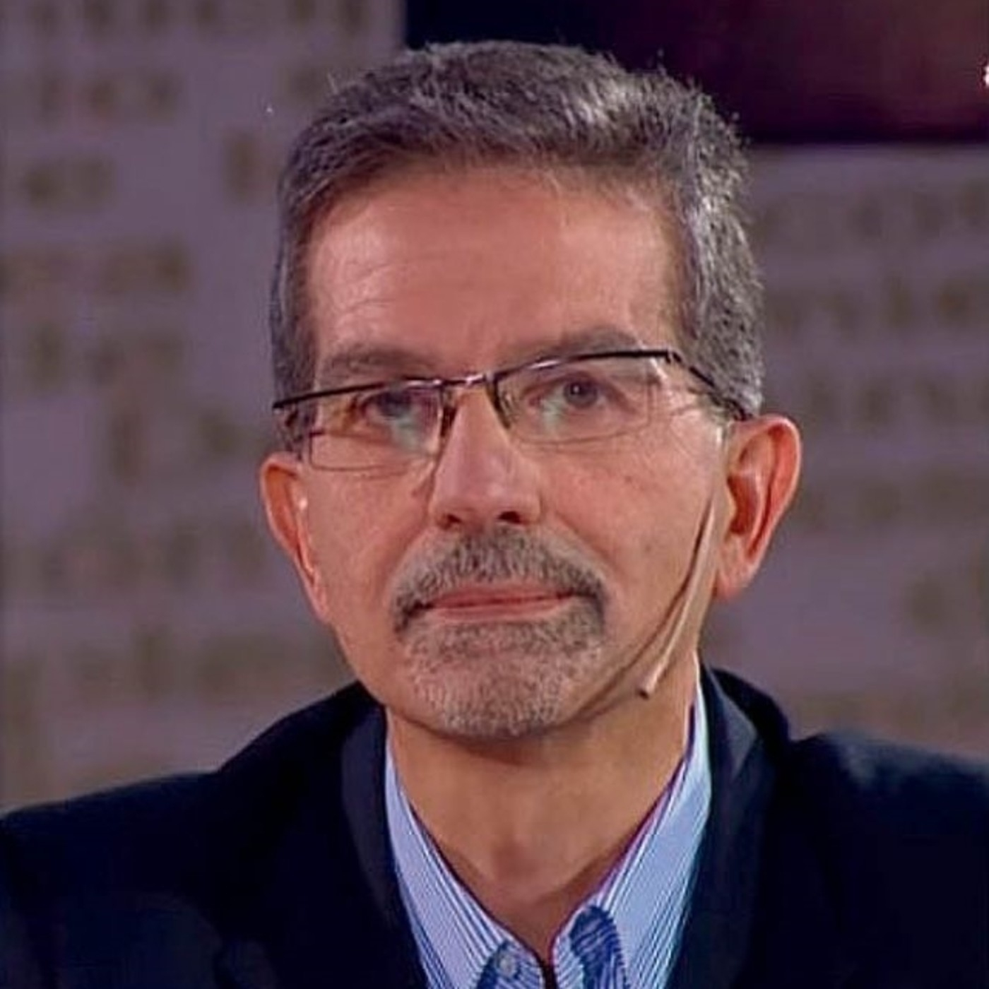 José Ángel Di Mauro @josedimauro (Periodista Director de Parlamentario) Campo Minado @BalaguerAdriana