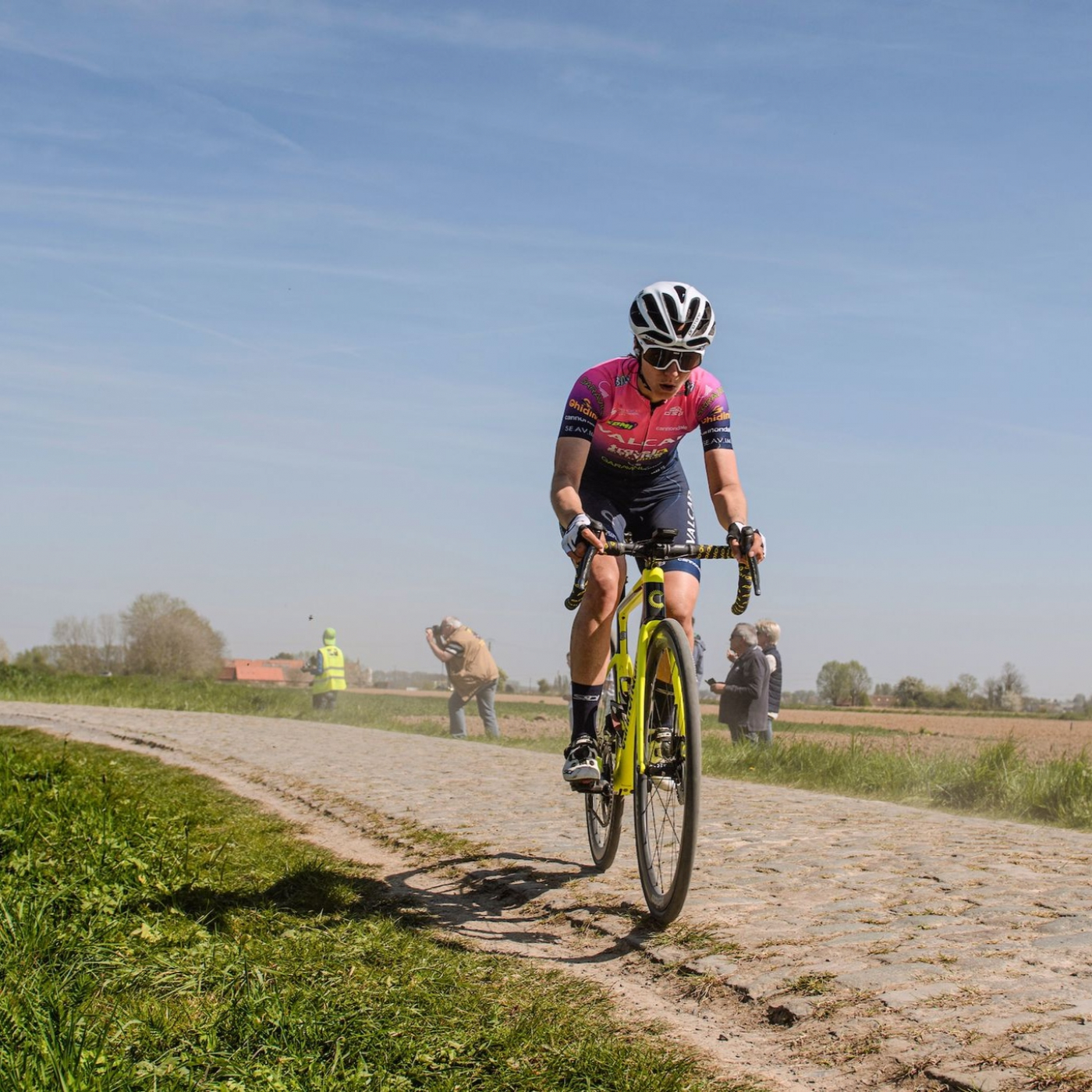 La Escapada #206 | Margaux Vigie | Ciclismo femenino, Paris Roubaix, Red Hook