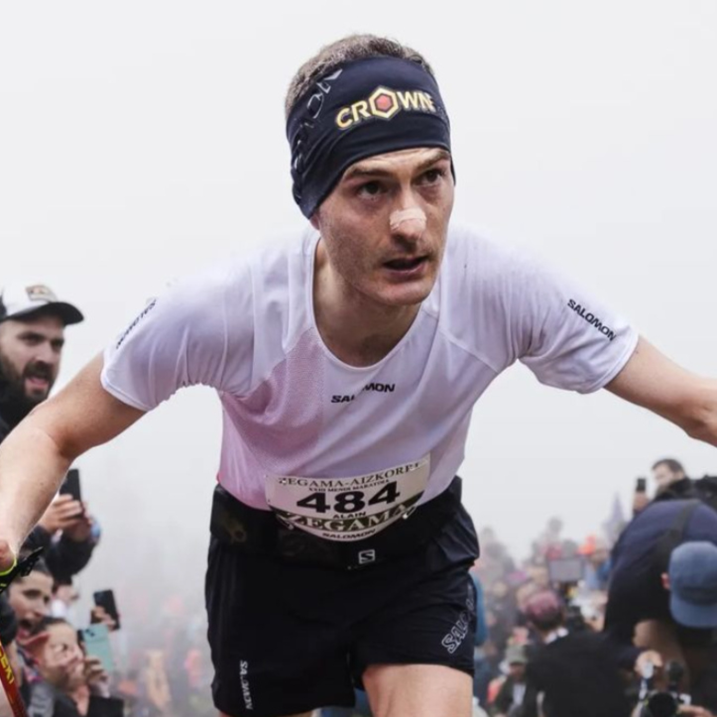 Acento Runner
